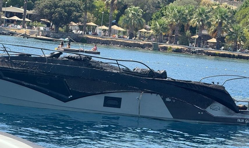 Bodrum'daki Tekne Yangını Kontrol Altına Alındı