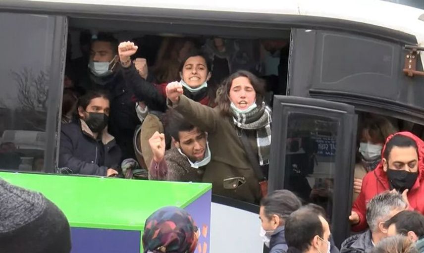 Boğaziçi Gözaltıları İçin Yapılan Eyleme Müdahale! Çok Sayıda Gözaltı Var