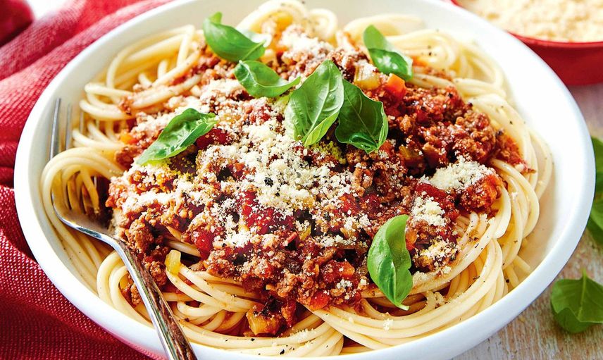 Bolonez Soslu Makarna Tarifi