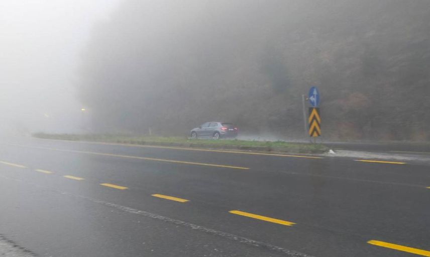 Bolu Dağı’nda ulaşıma sis engeli: Görüşme mesafesi düştü