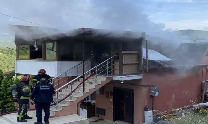 Boşanma aşamasındaki kadının korkunç eylemi: Evinin alevler içinde yandığını seyretti!