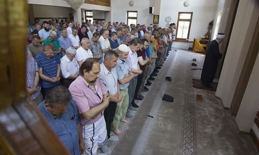 Bosna Hersek ve Sırbistan'da Mursi İçin Gıyabi Cenaze Namazı Kılındı