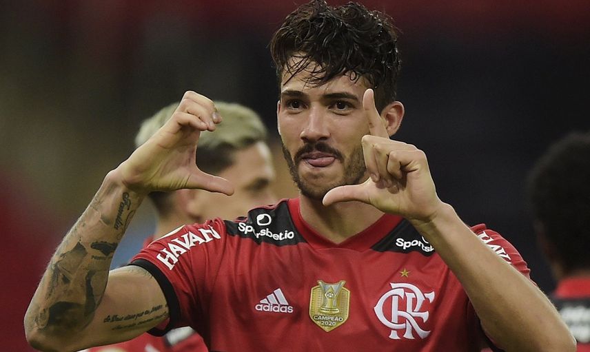 Brezilya basınından Carlos Derbert Fenerbahçe’nin yeni transferi Gustavo Henrique’nin takıma faydalı olacağını söyledi