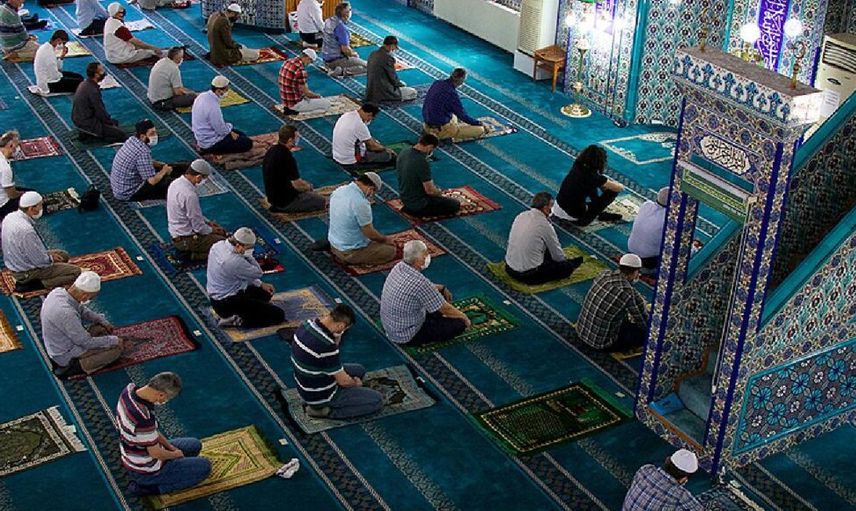 Bugün camilerde Cuma namazı kılınacak mı? 11 Mart bugün camiler açık mı?