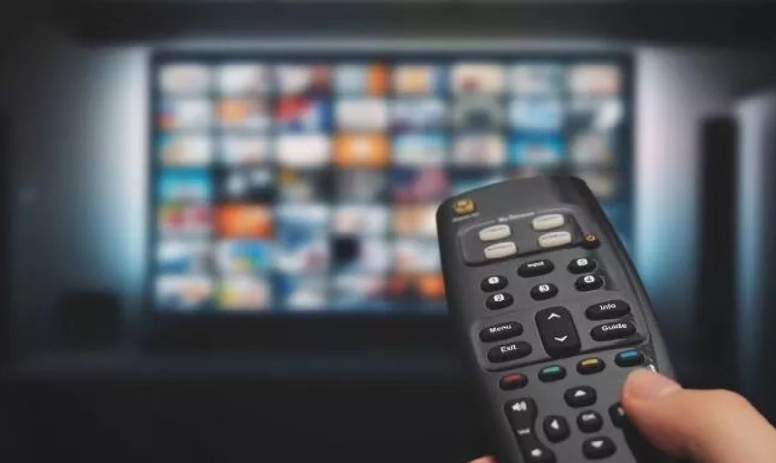 Bugün TV'de ne var? 15 Temmuz 2022 Cuma kanallara göre yayınlanan yapımlar! Kanal D, Show TV, Star TV, FOX TV, TV8, TRT1, ATV yayın akışı