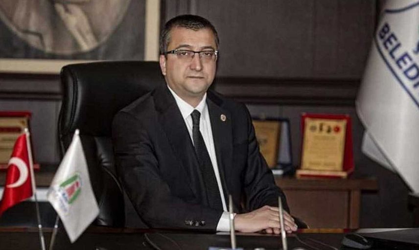 Bülent Öz kimdir? Bülent Öz görevden neden alındı, hangi partiden?