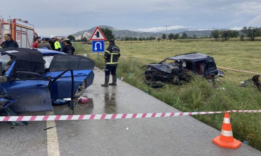 Burdur’da katliam gibi kaza: Çok sayıda ölü ve yaralı var