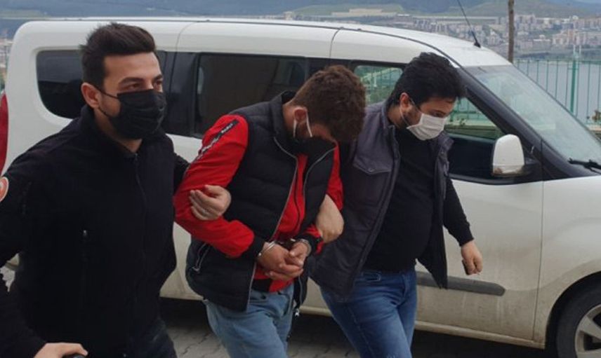 Bursa'da 15 Otomobilin Camlarını Kıran Hırsız Yakalandı