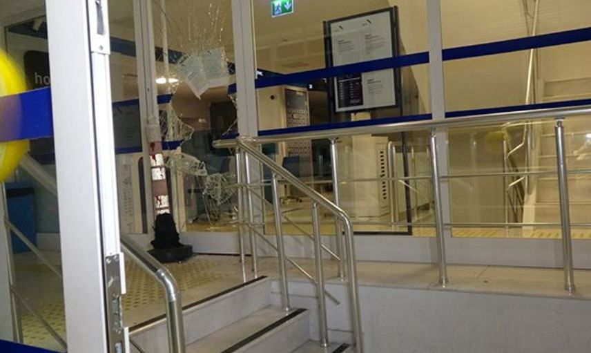 Bursa'da Camı Kırıp Bankaya Girdiler! Bakın Ne Kadar Çaldılar?