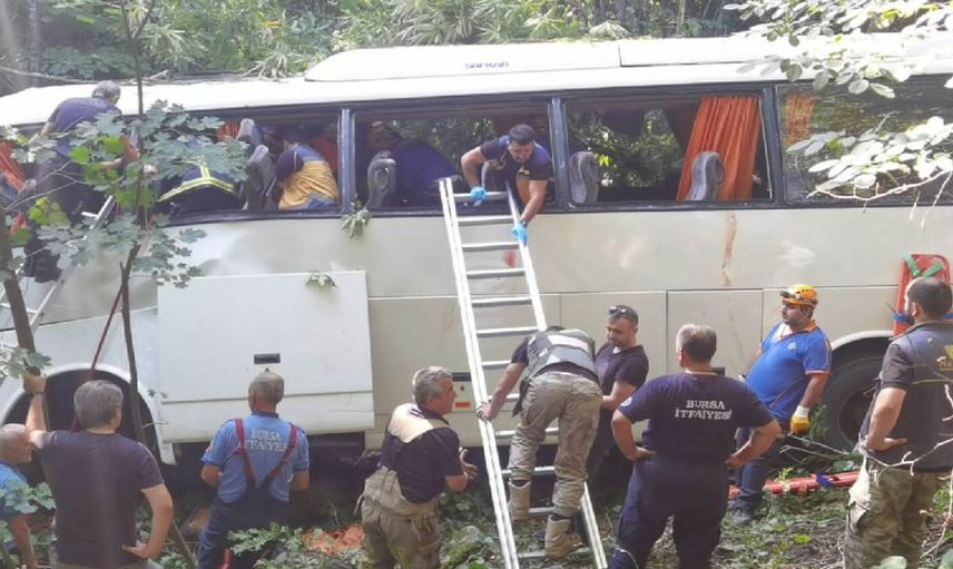 Bursa’da feci kaza: Tur otobüsü devrildi! Ölü ve yaralılar var