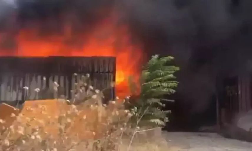 Bursa'da Geri Dönüşüm Tesisinde Yangın: İtfaiye Ekipleri Müdahaleye Devam Ediyor