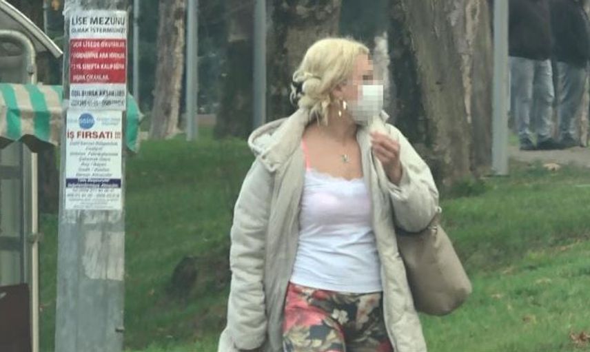 Bursa'da Gündüz Saatlerinde Fuhuş Yaparken Yakalandı!