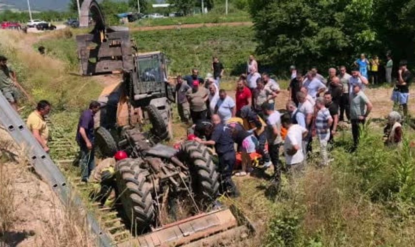Bursa'da Kontrolden Çıkan Traktör Köprüden Düştü
