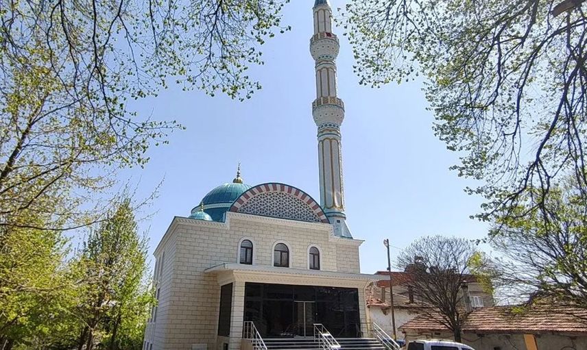 Bursa'da köylü kadınların desteğiyle 2.5 senede yeni cami inşa edildi!