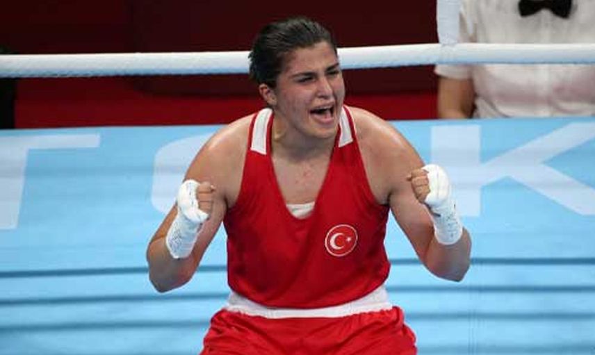 Buse Naz Çakıroğlu üçüncü kez Avrupa Şampiyonu!