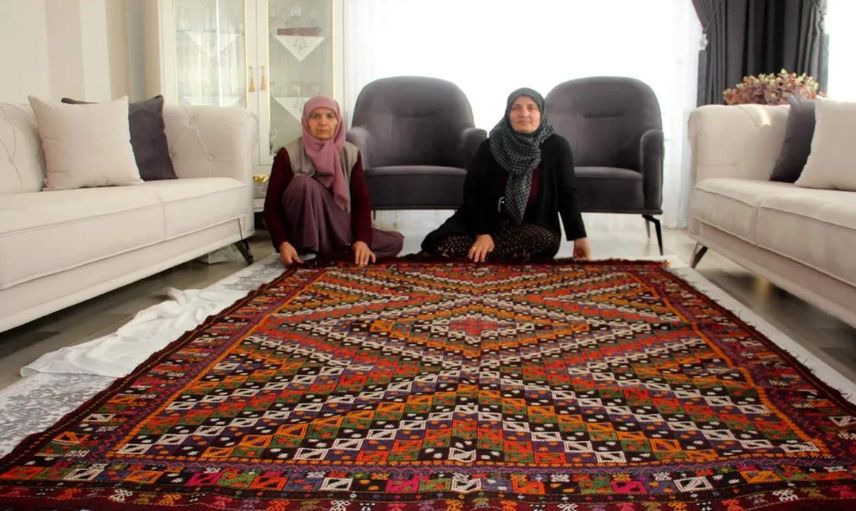 Büyük bir sabırla üretiliyor: 6 metresi 100 bin liraya satılıyor