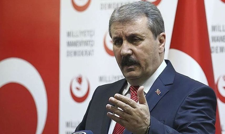Büyük Birlik Partisi Genel Başkanı Mustafa Destici kaza yaptı: Yaralılar var!