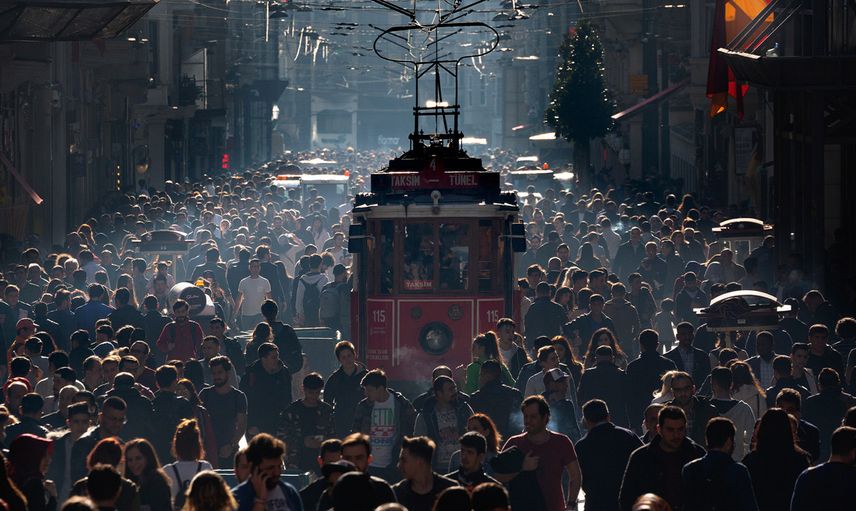 Büyükelçiliklerden peş peşe terör uyarısı: Kalabalık yerlerden uzak durun