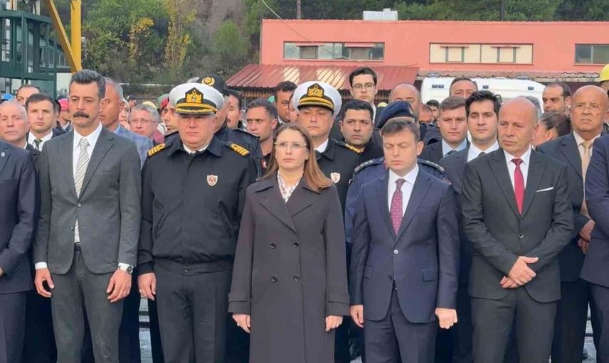Amasra'daki maden faciasında hayatını kaybedenlerin anısına anlamlı tören düzenlendi