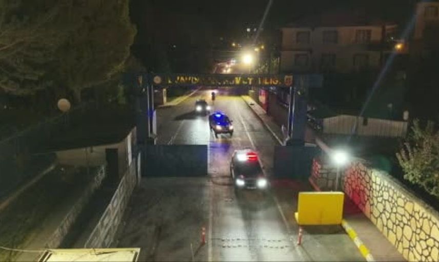 Van havalimanında düzenlenen operasyonda 2 kilo uyuşturucu ele geçirildi
