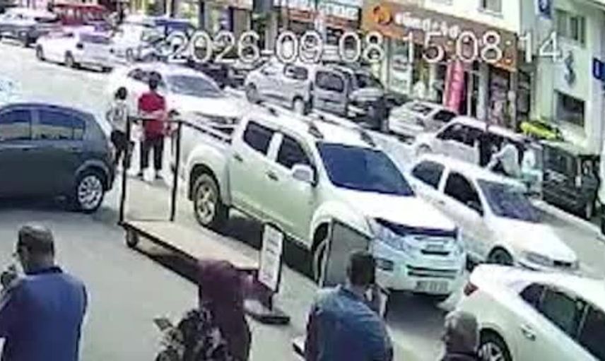 Rize'de silahlı saldırı anı güvenlik kamerasına yansıdı