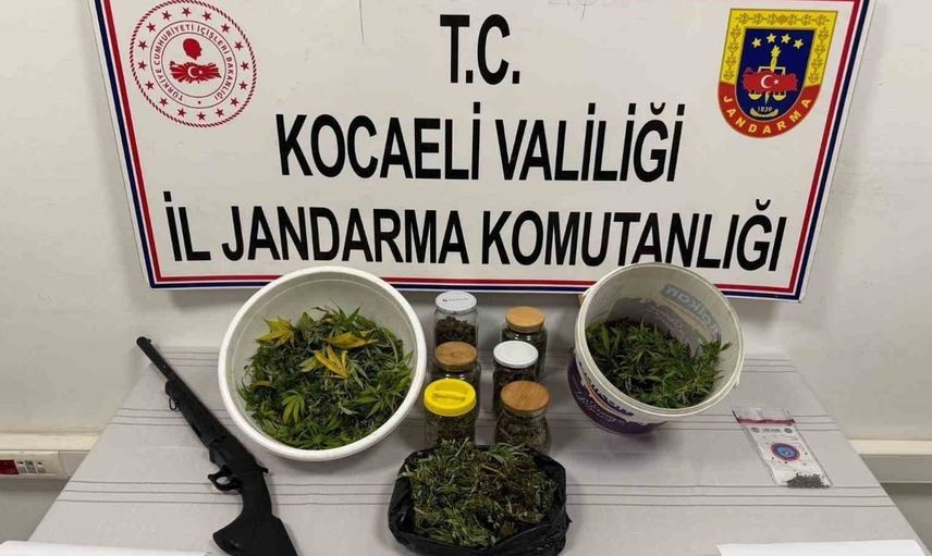 Kocaeli'de jandarmadan uyuşturucu baskını: İki gözaltı