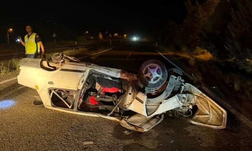 Karabük'te direksiyon hakimiyetini kaybeden sürücü takla attı