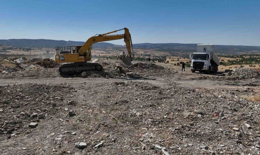 Dicle'de 15 yıllık çöp alanı yeşil alana dönüştü