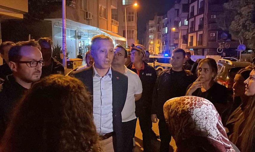 Mersin’de binanın zemin çökmesi sonrası 40 kişi tahliye edildi