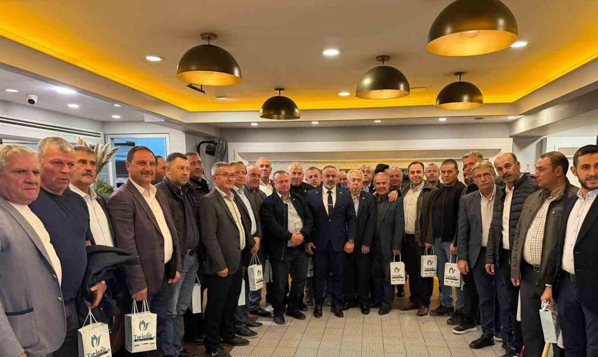 Bayram özdemir muhtarlar günü’nde mahalle temsilcileriyle bir araya geldi