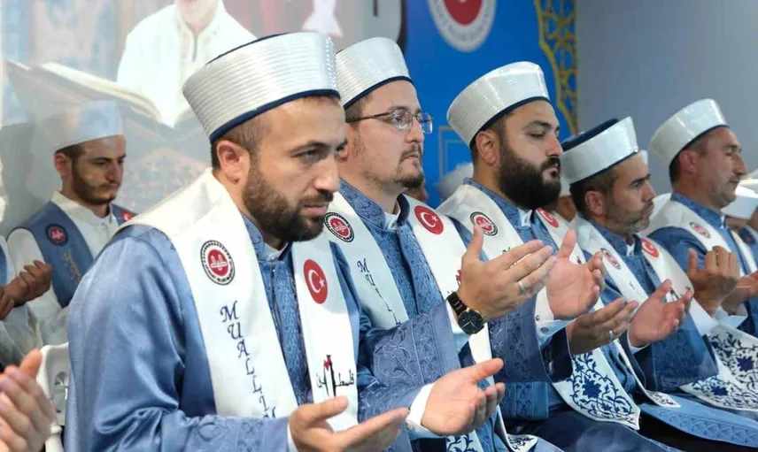 Almus'ta hafızlık eğitimini tamamlayan 41 öğrenciye icazet belgesi verildi