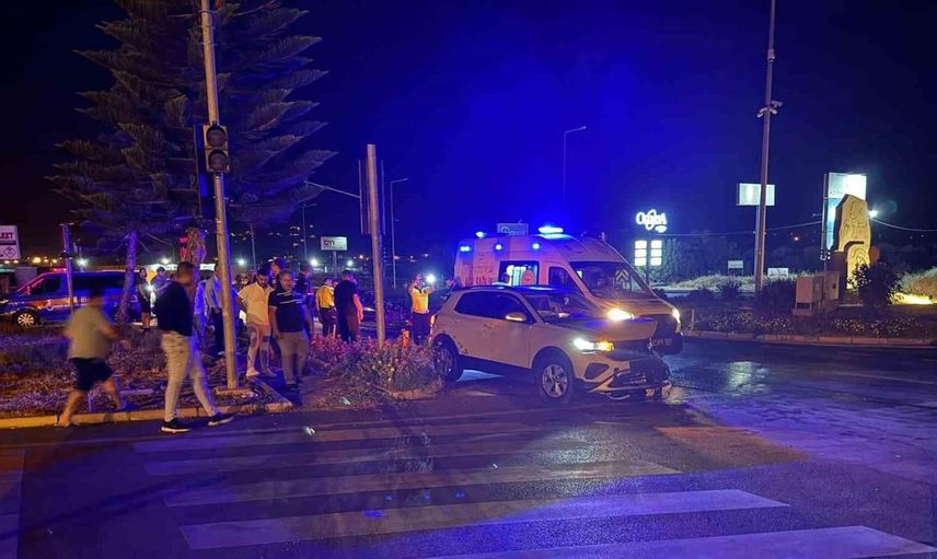 Gazipaşa'da alkollü sürücünün neden olduğu kazada 2 kişi yaralandı