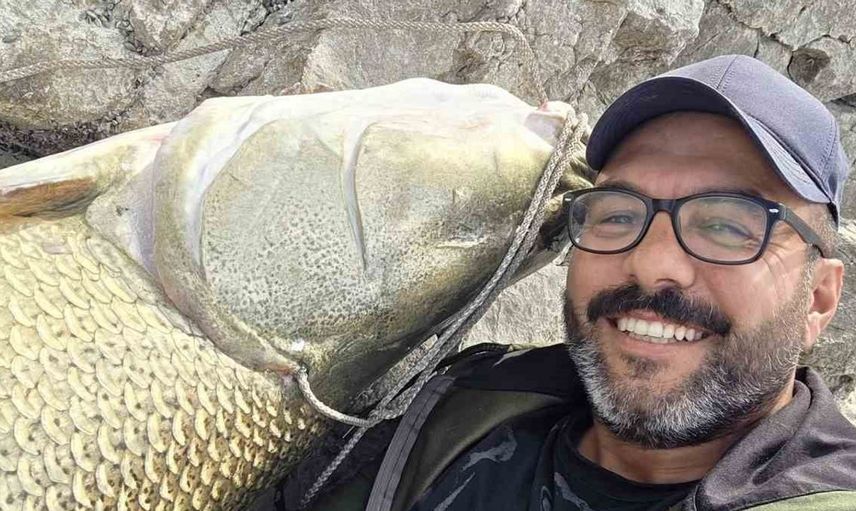 Elazığ'da dev turna avı: 81 kiloluk rakip 45 dakikada yenildi