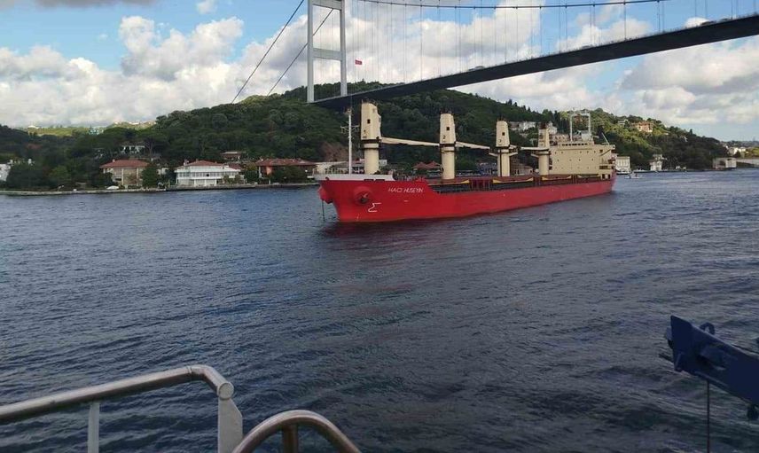 İstanbul Boğazı'nda gemi arızası nedeniyle trafik çift yönlü geçici olarak askıya alındı