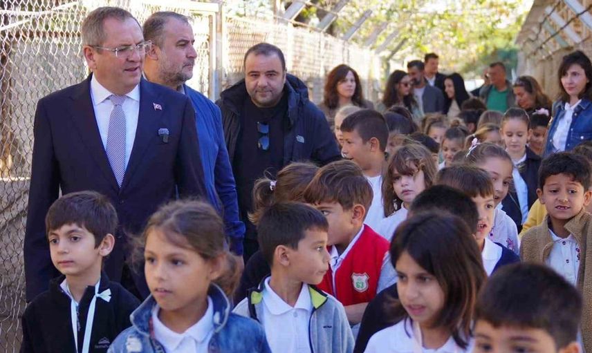 Ayvalık’ta hayvan dostlara özel gün: Dünya Hayvanları Koruma Günü coşku ile kutlandı