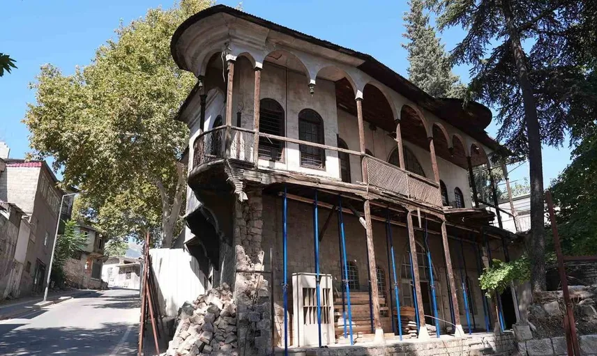 Kahramanmaraş'ta tarihi Çiftaslan Konağı'nın restorasyonu başladı