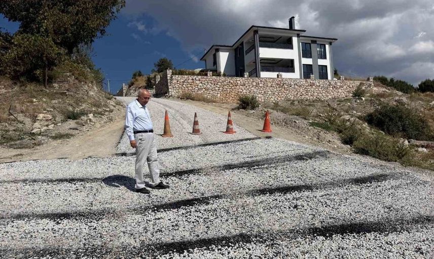 Çameli'de Yeni Mahalle'de asfalt çalışmaları sürüyor