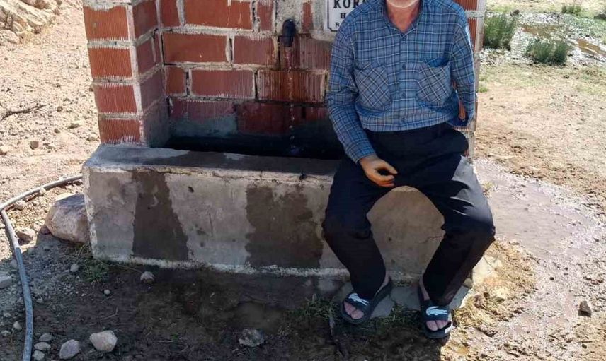 Ramazan Kuş, doğduğu köye 8 çeşme yaptırdı ve 8 çeşme daha yapmak istiyor