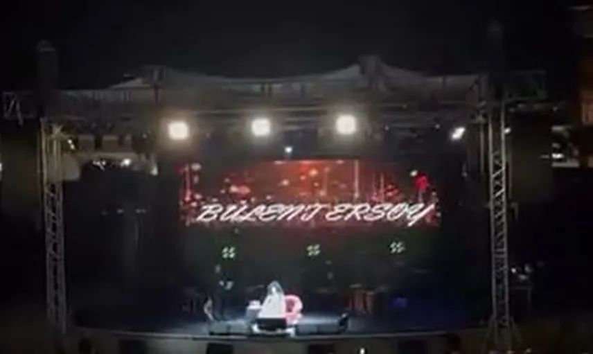Bülent Ersoy konserinde beklenmedik olay: Seyirciye hakaret etti