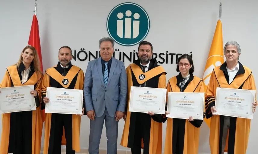 İnönü Üniversitesi'nde akademik başarıya cübbe ile veda