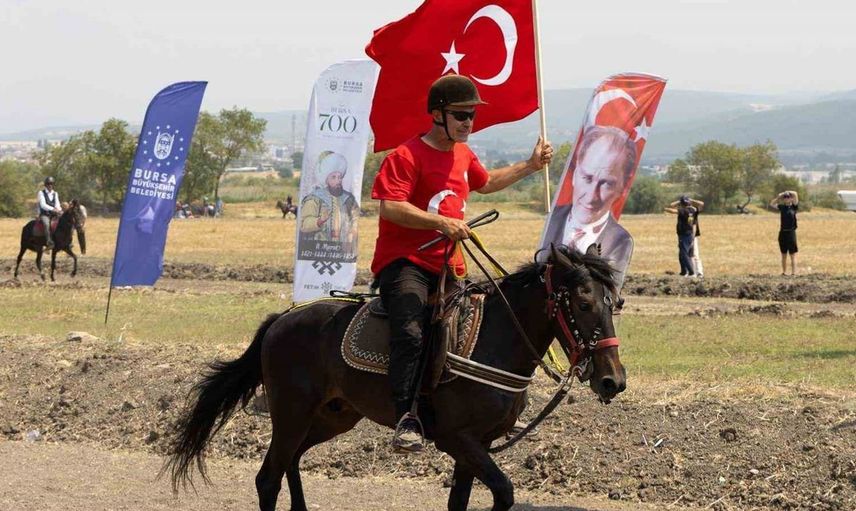 Bursa'da rahvan at yarışları coşkusu: 135 sporcu kıyasıya mücadele etti