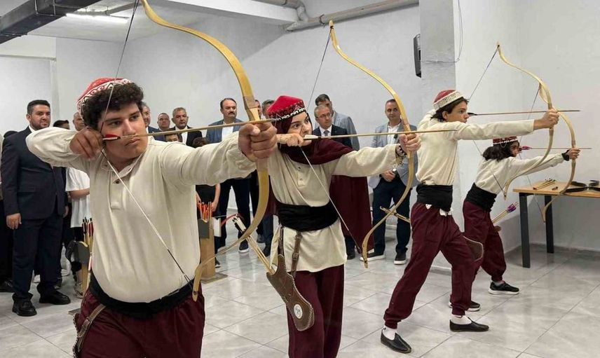 Tügva Eskişehir yaz okuluna vali yılmaz'dan anlamlı ziyaret