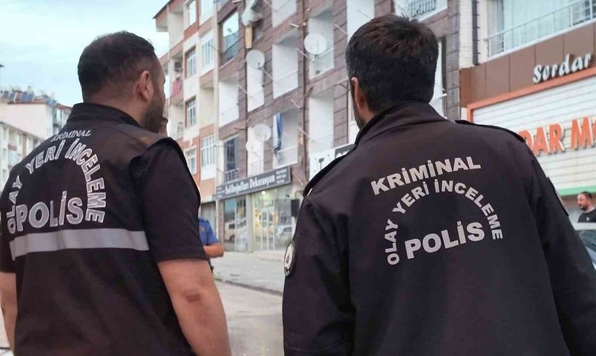 Kırıkkale'de park halindeki minibüste yangın çıktı