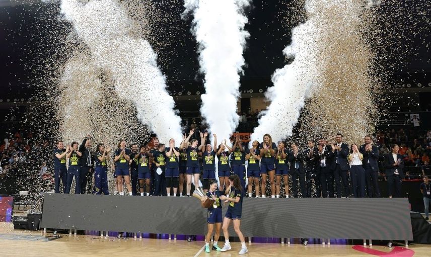 Fenerbahçe Tarfin, FIBA Kadınlar Süper Kupası'nı 3. kez kazanarak tarih yazdı