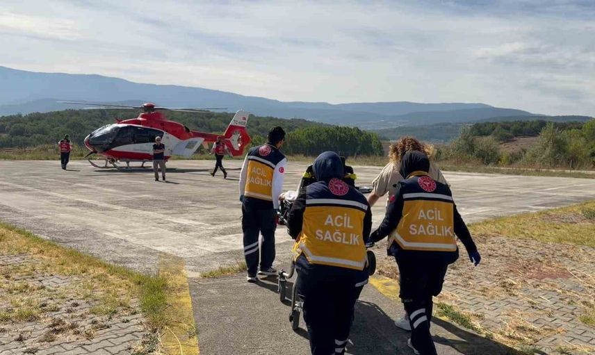 Bolu'da genç hasta için ambulans helikopter seferberliği