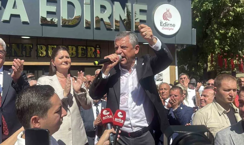 Özgür Özel'in Edirne konuşmasında dikkat çeken isim gafları: CHP ve İYİ Parti karıştı