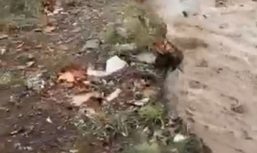 Bursa'da sağanak sonrası heyelan anları amatör kameraya yansıdı