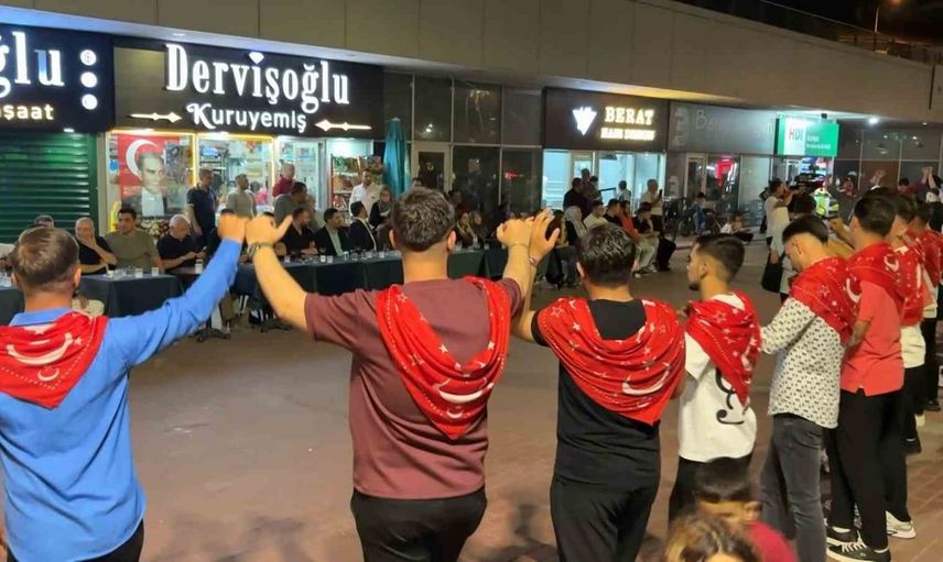 Bursa'da 50 asker adayı geleneksel eğlenceyle uğurlandı