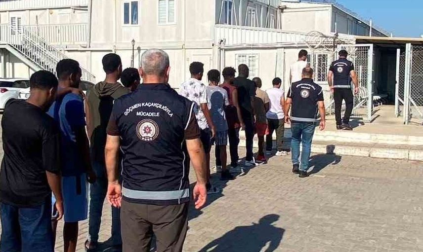 Aydın'da düzenlenen operasyonla 19 düzensiz göçmen yakalandı