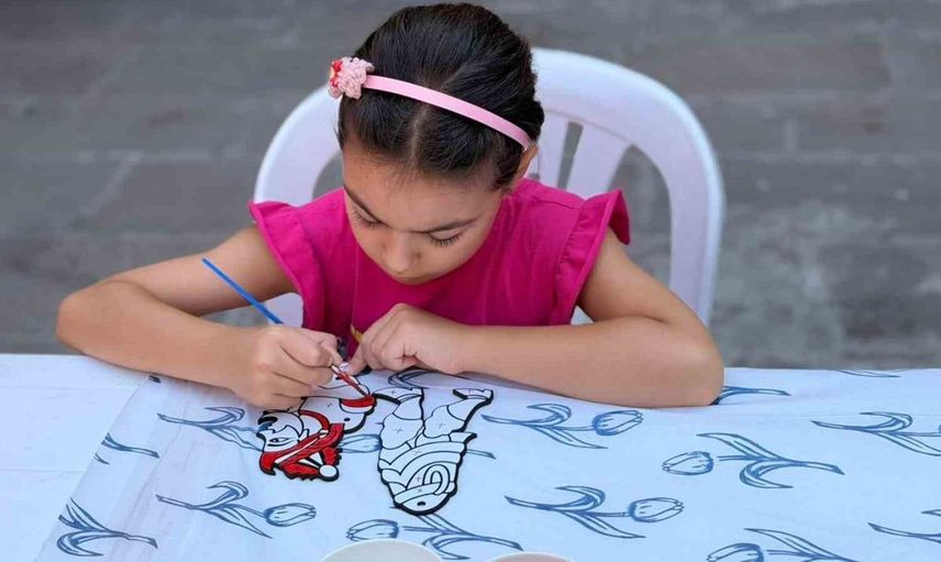 Şehzadeler’de Hacivat ve Karagöz’e milli takım dokunuşu